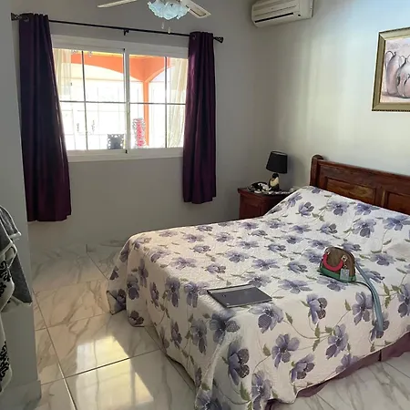 Vella * 科斯塔卡莱塔